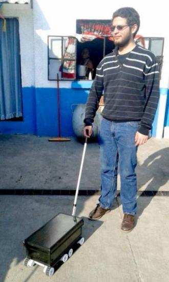 Desarrollan robot guía para invidentes