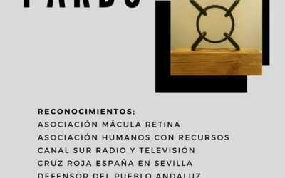 El escultor Frank J. Pardo premia a Mácula Retina