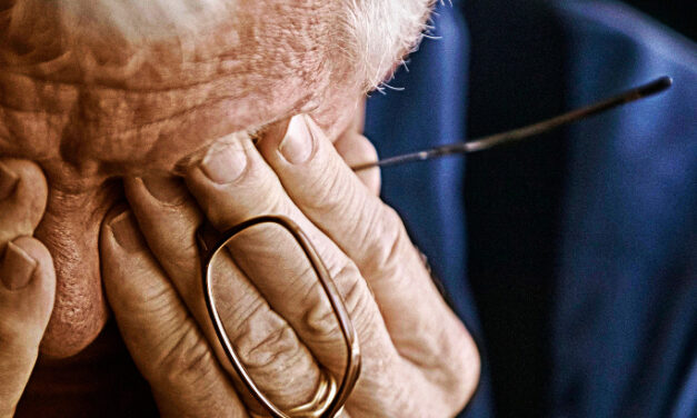 Depresión en la degeneración macular relacionada con la edad (DMAE)