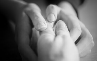 Falta de accesibilidad y necesidad de adaptación para las personas sordociegas