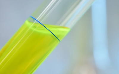 La FDA aprueba Susvimo: Una esperanza para quienes padecen edema macular diabético